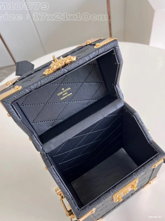 Box Camera LOUIS VUITTON Canvas Monogram 0321